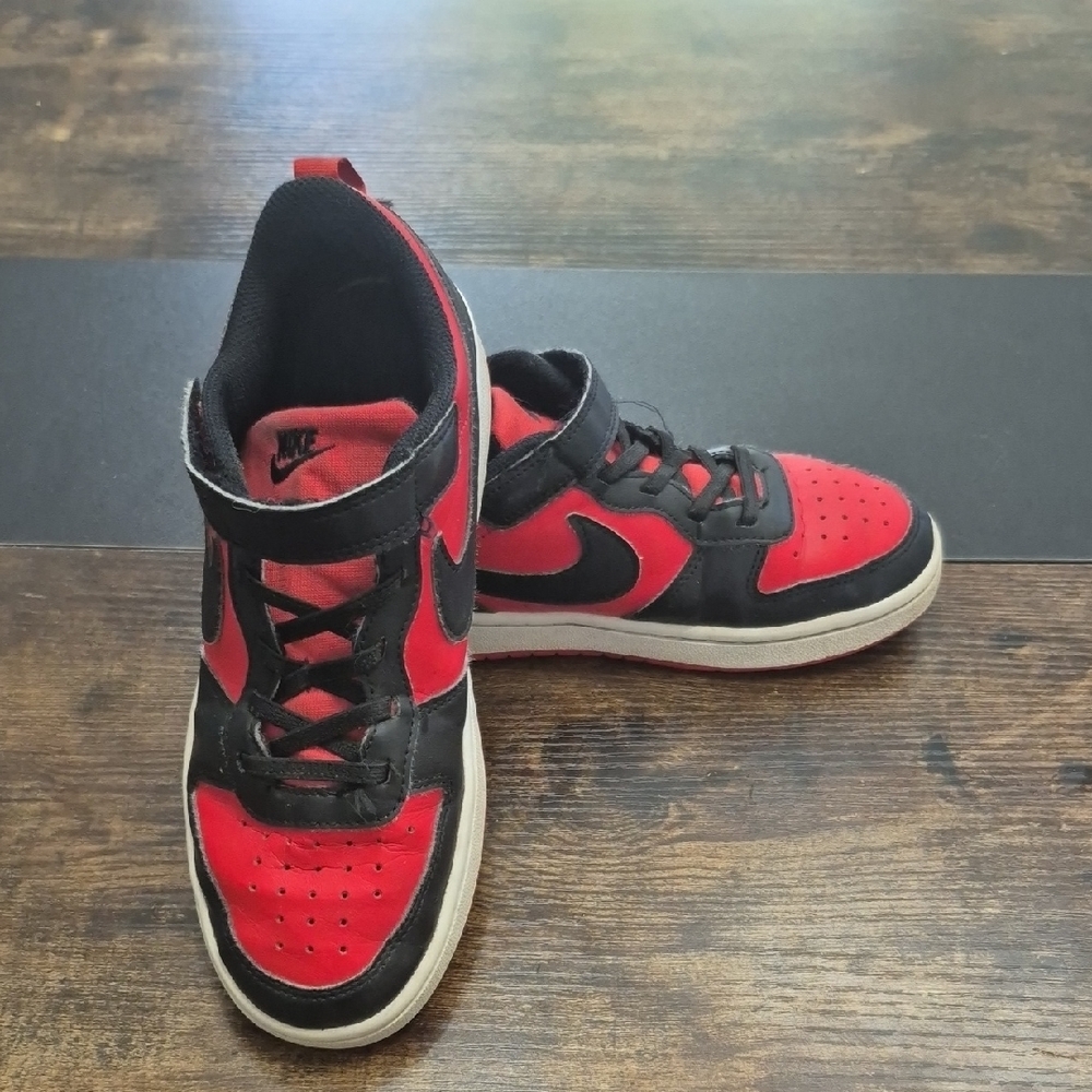 Kids Size 3 Youth. Nike Red and Black Sneakers.
